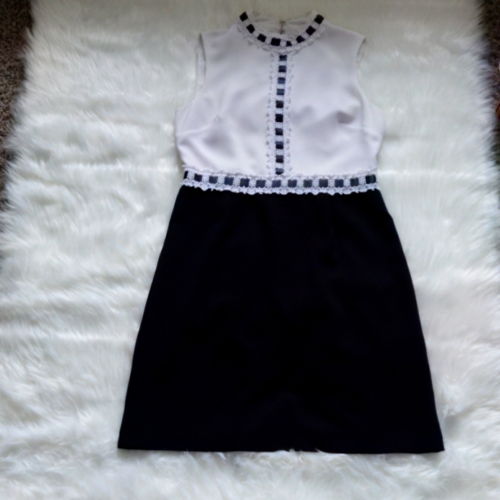 CeCe elegant midi dress